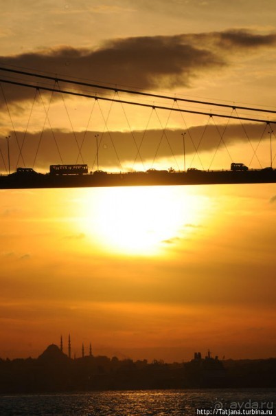 Путешествие по Босфору на кораблях или лодках