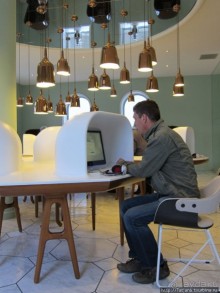 Гронингер музей и его антураж...