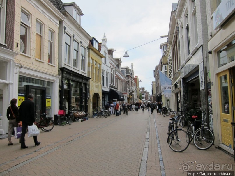 Гронингер музей и его антураж...