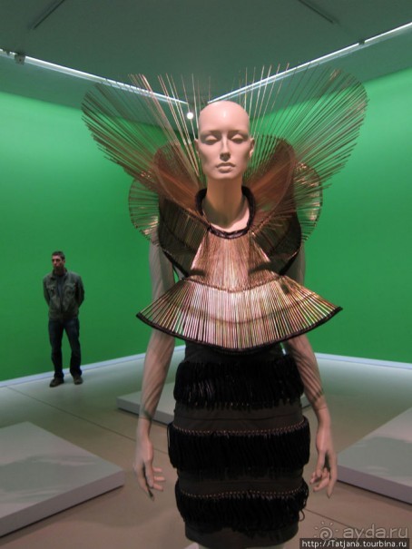 Гронингер музей и его антураж...