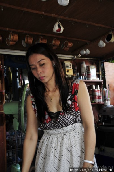 Плавучий рынок на реке Квай