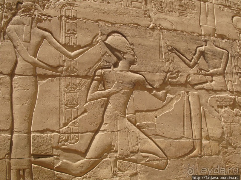 Пустыня ... жара и великолепие Луксора