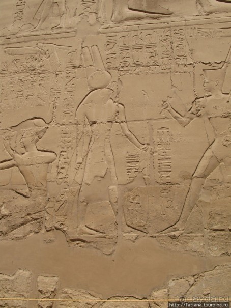 Пустыня ... жара и великолепие Луксора