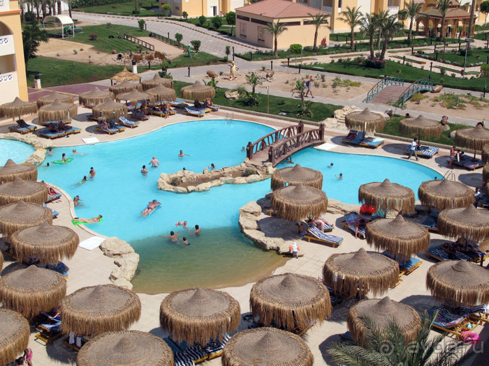 Отдых с детьми в любое время года -hotel "Albatros Resort"