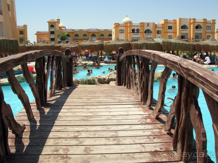 Отдых с детьми в любое время года -hotel "Albatros Resort"