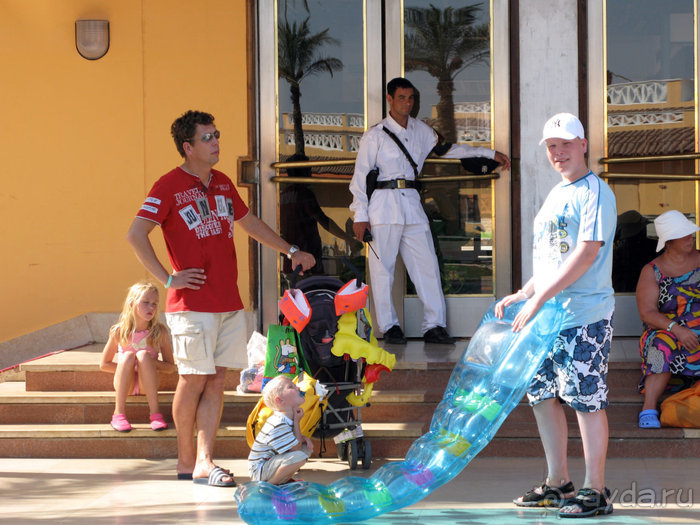 Альбом отзыва "Отдых с детьми в любое время года -hotel "Albatros Resort""