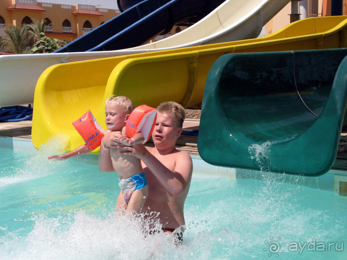 Альбом отзыва "Отдых с детьми в любое время года -hotel "Albatros Resort""