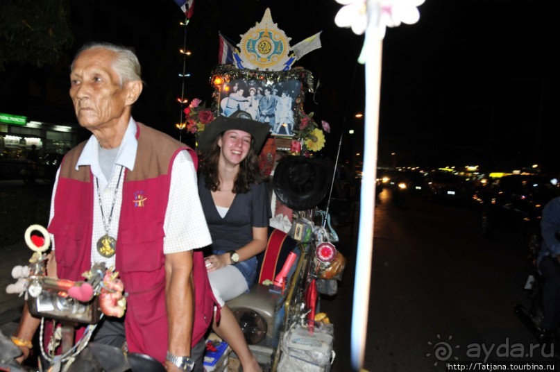 Вечерний тур на велосипедах и местные деликатесы.