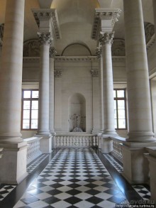 Встреча с Лувром