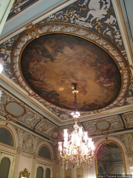 Впечатляющий Музей Керамики