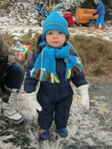 Наконец - то замерз "Уточкин" пруд... и все идут на каток