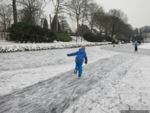 Альбом отзыва "Наконец - то замерз "Уточкин" пруд... и все идут на каток"