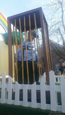 Карнавальное шествие в деревне Kleine Meers