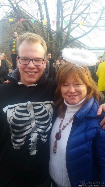 Карнавальное шествие в деревне Kleine Meers