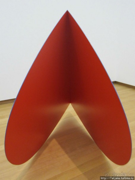 Альбом отзыва "Обновленный музей Современного исусства"