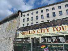 Берлинская стена и ее лики... грустные и повеселее