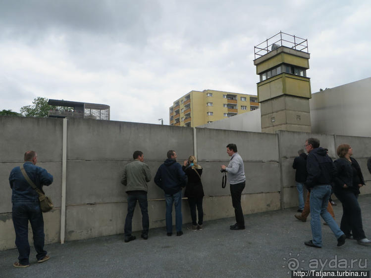 Берлинская стена и ее лики... грустные и повеселее