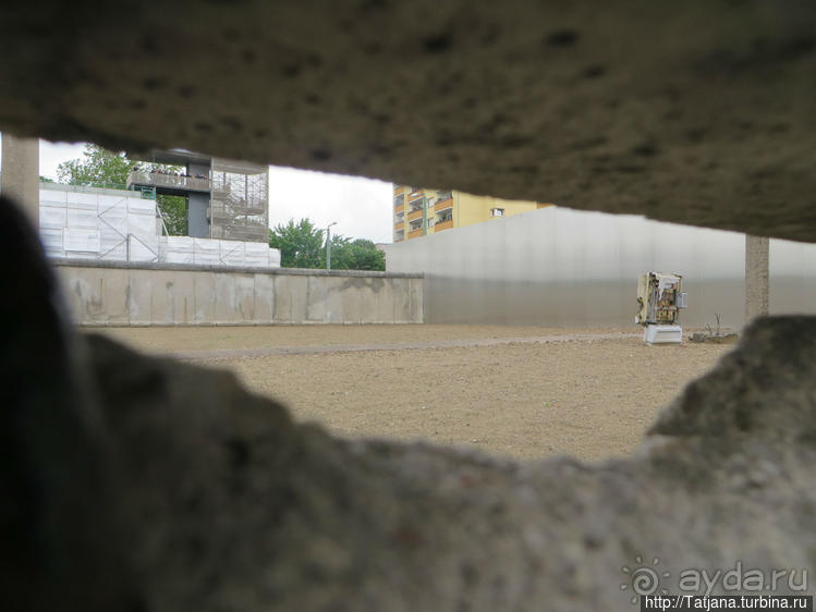 Берлинская стена и ее лики... грустные и повеселее