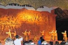 Популярный фольклорный ресторан "Khum Khantoke"