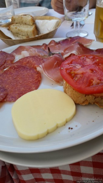 Очень радушный хозяин Giulio Massa и его вкусная кухня