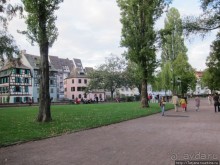 Архитектура и цветы Страсбурга.