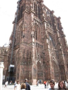 Архитектура и цветы Страсбурга.