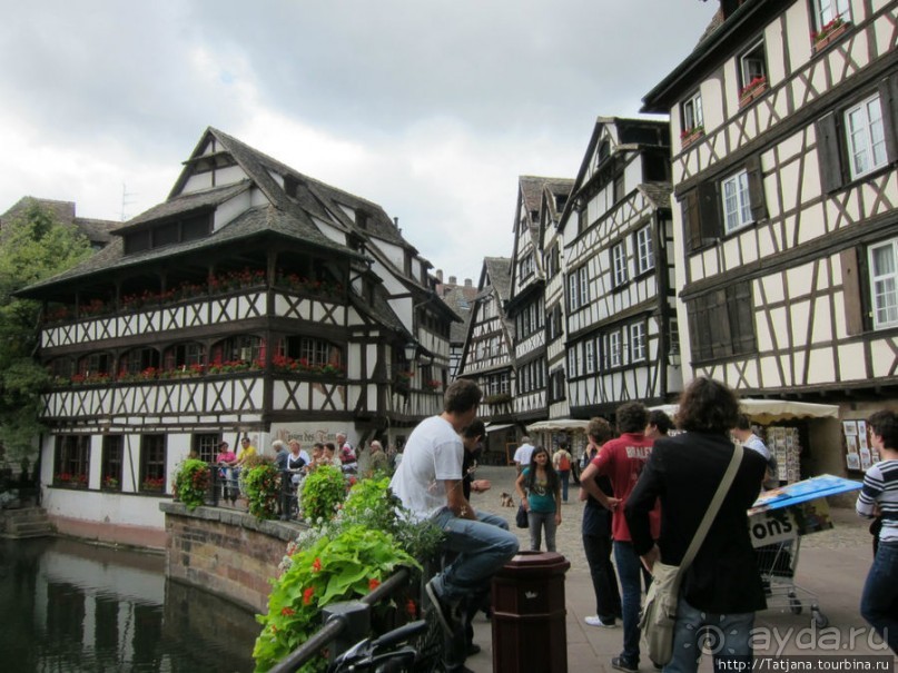 Архитектура и цветы Страсбурга.