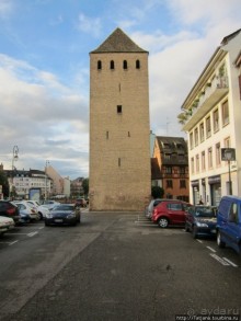 Архитектура и цветы Страсбурга.