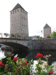 Архитектура и цветы Страсбурга.