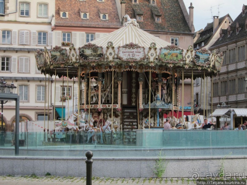 Архитектура и цветы Страсбурга.