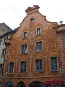 Архитектура и цветы Страсбурга.