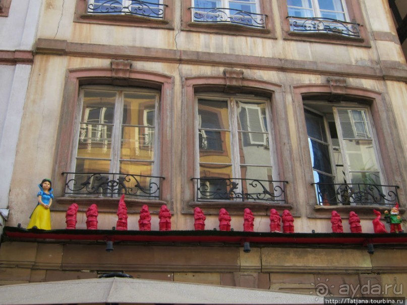 Архитектура и цветы Страсбурга.