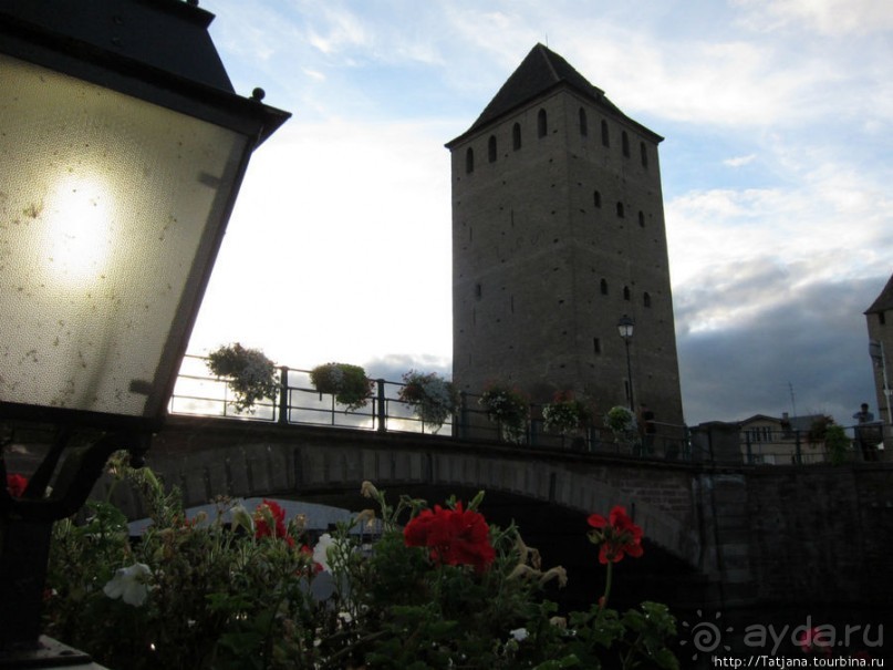 Архитектура и цветы Страсбурга.