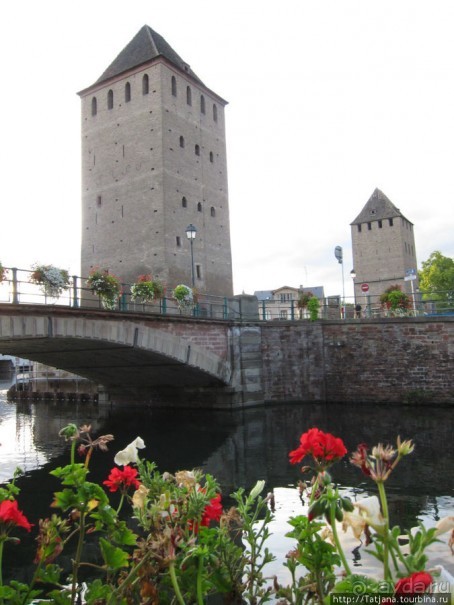 Архитектура и цветы Страсбурга.