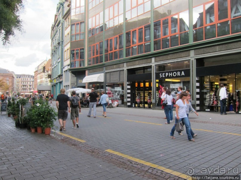 Архитектура и цветы Страсбурга.