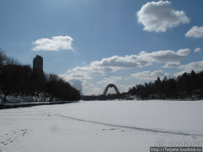 Под мостом на лыжах...