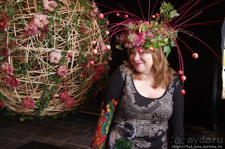 Конкурс шляпок на фестивале цветов Fleur Amour