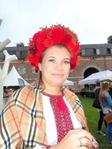 Конкурс шляпок на фестивале цветов Fleur Amour