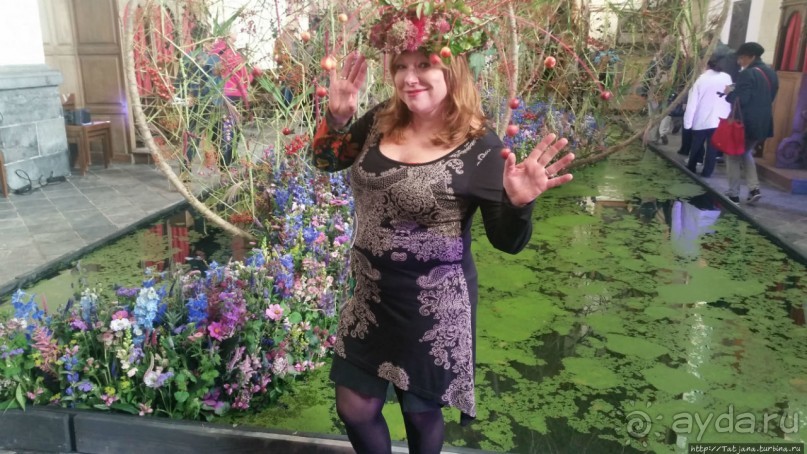 Конкурс шляпок на фестивале цветов Fleur Amour