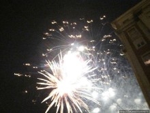 Феерверк в Валенсии в день Валенсианского сообщества