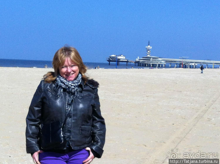 Самый главный пляж Голландии