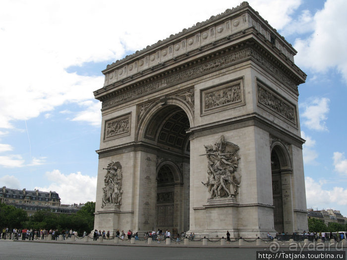 На форуме вы спрашивали фото о Париже...?