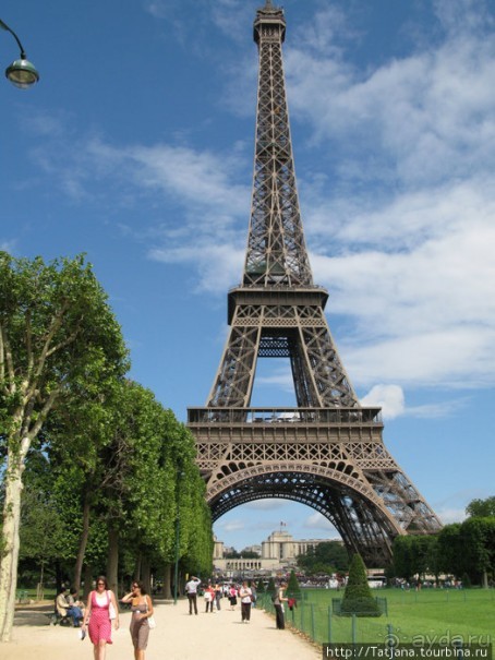 На форуме вы спрашивали фото о Париже...?