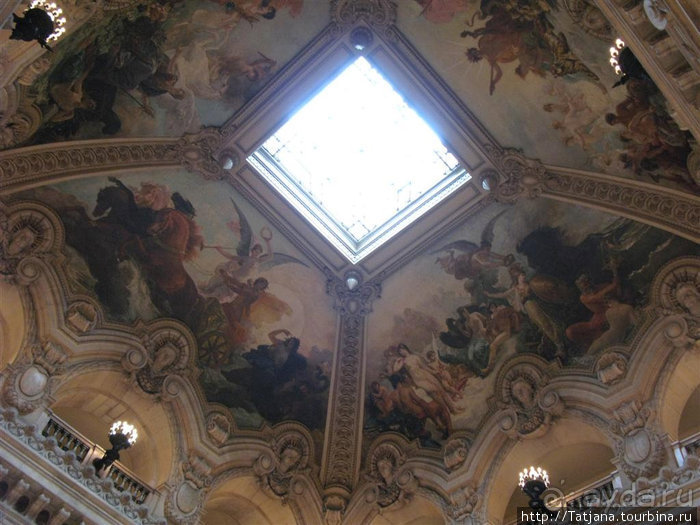 На форуме вы спрашивали фото о Париже...?