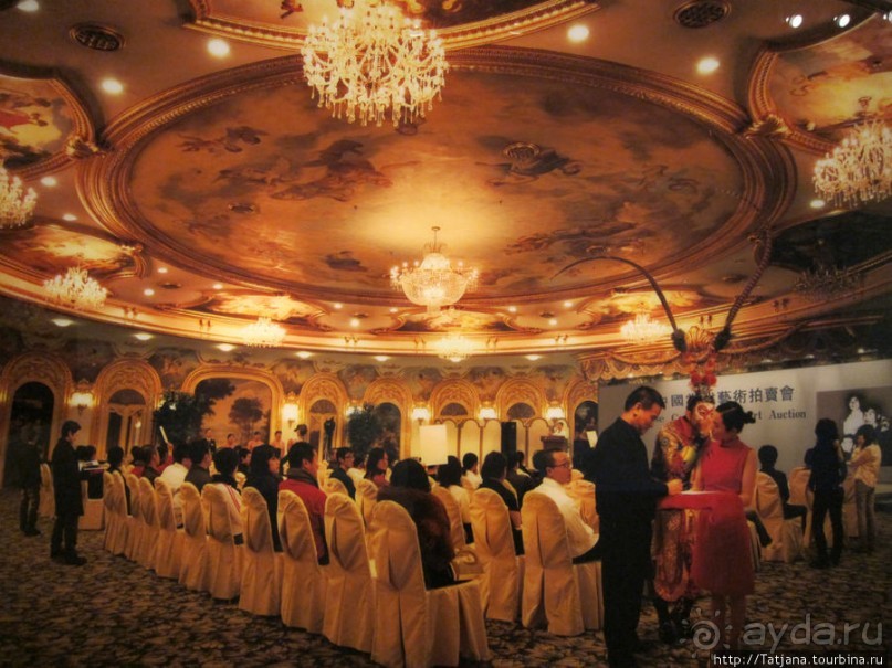 Гронингер Музей и его экспонаты.