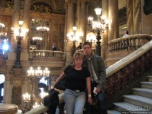 Знаки на потолке... призрак оперы.