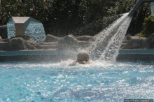 Аквапарк для детей и уроки тенниса для взрослых