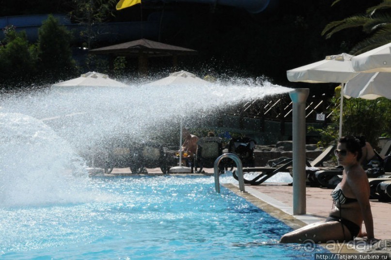 Аквапарк для детей и уроки тенниса для взрослых