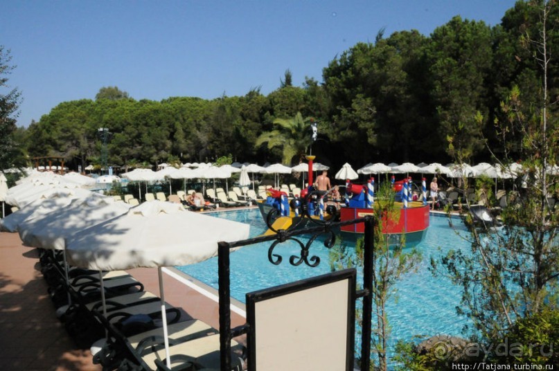 Аквапарк для детей и уроки тенниса для взрослых