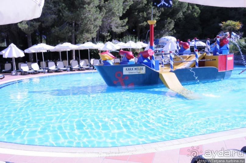 Аквапарк для детей и уроки тенниса для взрослых